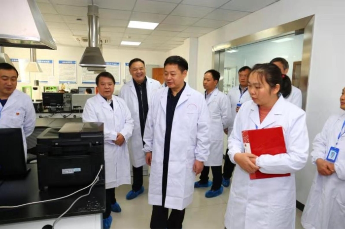 永州市委書記嚴華調研食品藥品監管工作。
