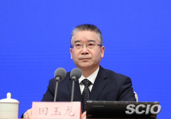 工業和信息化部黨組成員、總工程師田玉龍（劉健 攝）