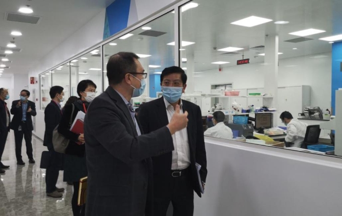 上海市藥監局一行走訪調研企業