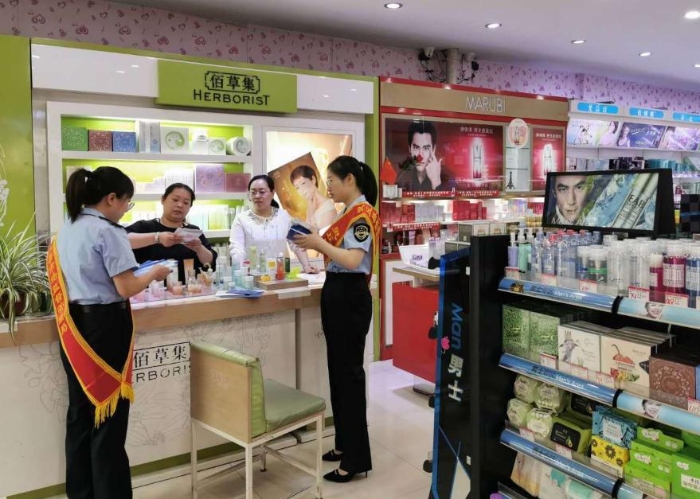 山西組織開展化妝品安全科普宣傳“三服務”活動