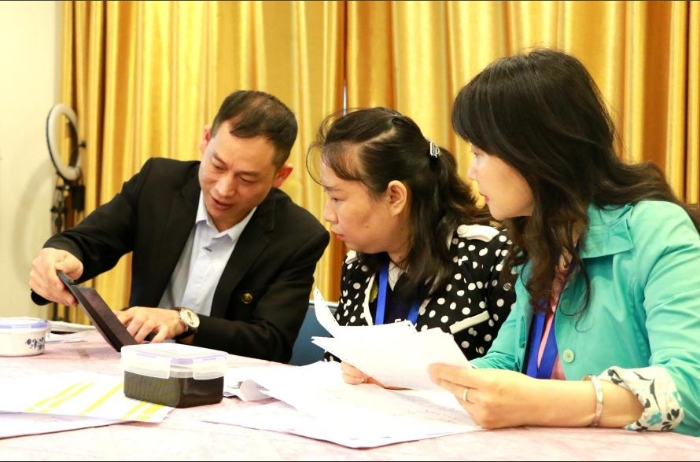 貴陽市市場監管局檢查“非特”化妝品備案企業。 貴陽市市場監管局檢查“非特”化妝品備案企業。