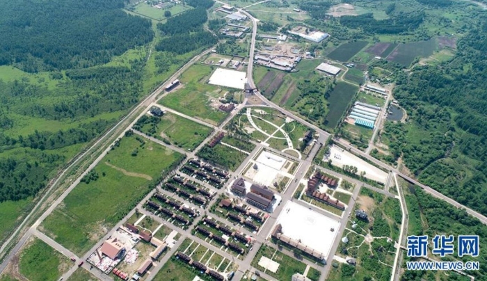 這是位于內(nèi)蒙古自治區(qū)呼倫貝爾市根河市的敖魯古雅鄂溫克族鄉(xiāng)（無人機照片，7月14日攝）。 新華社記者 賀書琛 攝