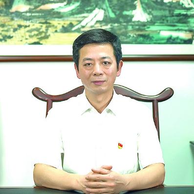 廣東省藥品監督管理局黨組書記、局長江效東