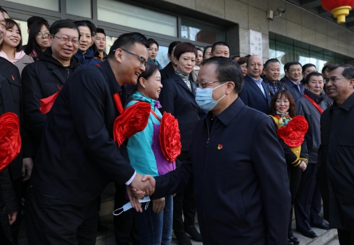 歡送駐村工作隊員。(馬少賓 攝) 歡送駐村工作隊員。(馬少賓 攝)