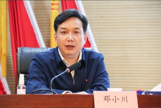 圖為鄧小川 圖為鄧小川