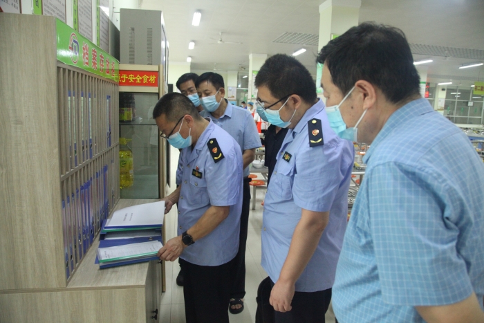 圖為檢查現(xiàn)場(chǎng)。