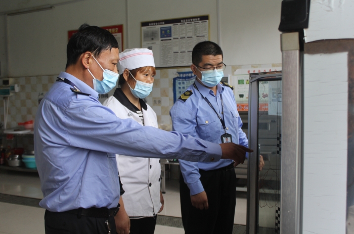 圖為檢查現場。