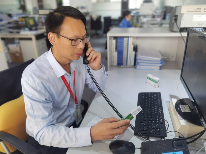 李勇工作照 李勇工作照