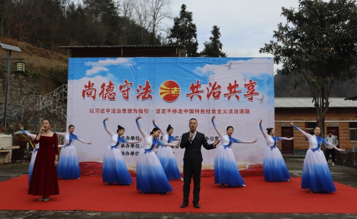 圖為演出現(xiàn)場。