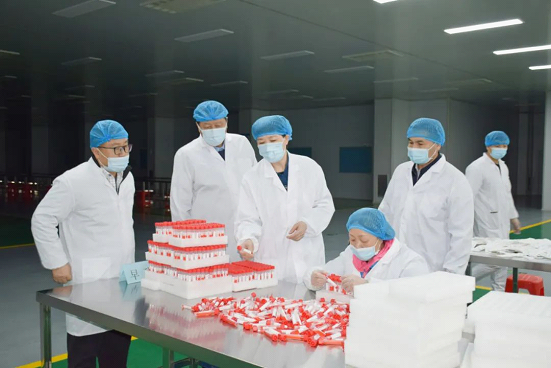 新疆維吾爾自治區(qū)藥監(jiān)局開展藥品監(jiān)管工作調研。