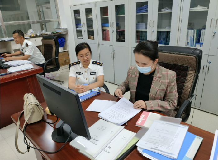 黑龍江省藥監局藥品注冊管理處聯合省藥品檢驗研究院赴黑河市藥檢中心考察