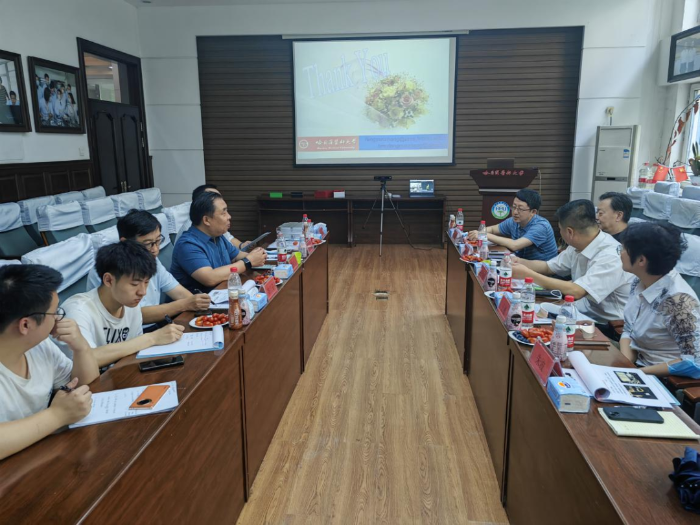 黑龍江省藥監局黨組成員、副局長王鐵寒帶隊赴省醫學科學院