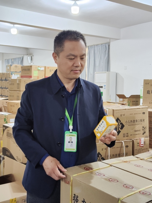 5.廣西-廣西賀州市醫(yī)藥有限責任公司-王剛利-g工作照